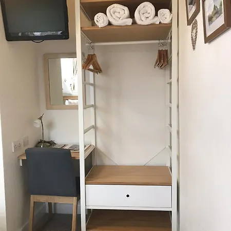 May Cottage B&B 3*