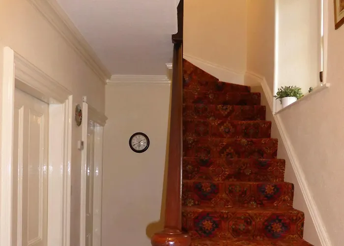 May Cottage B&B باونيس أون وينديرمير