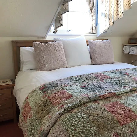 May Cottage B&B Bed & Breakfast Bowness-on-Windermere