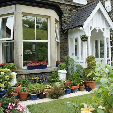 May Cottage B&B Боунес-он-Уиндермер